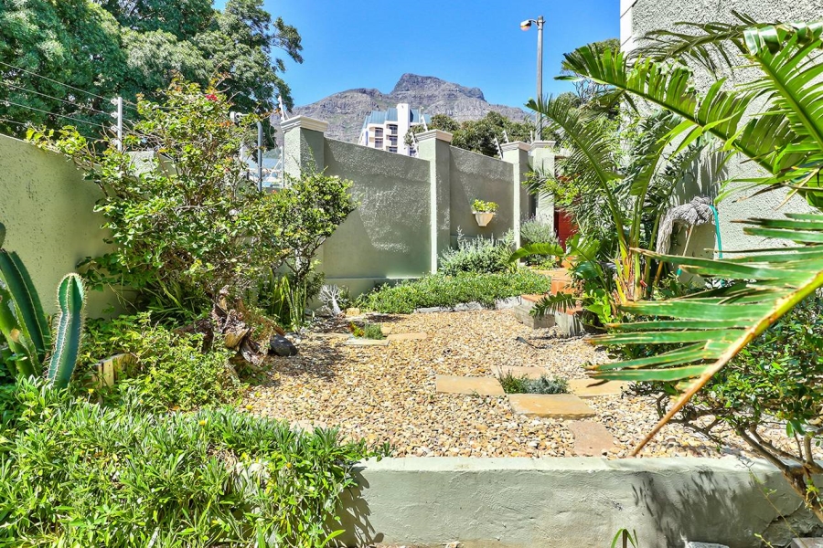To Let 3 Bedroom Property for Rent in Woodstock Western Cape